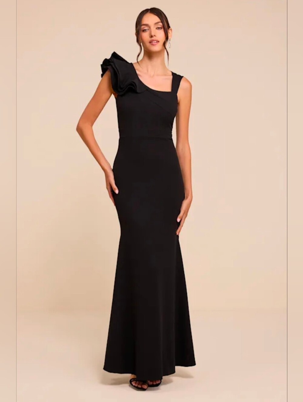 Lulu's sz L Black One-Shoulder Ruffle Gown